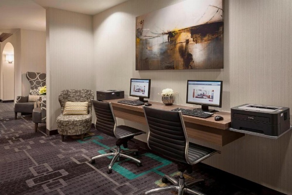 Residence Inn by Marriott Toronto Airport image 14